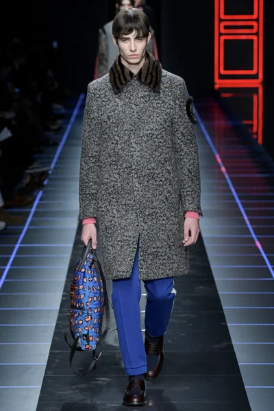 Look 5